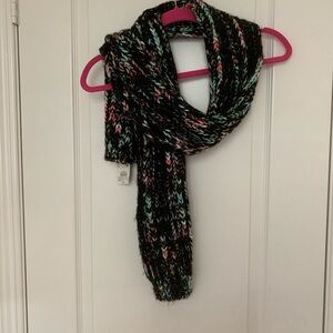 NWT BONGO Black and Multicolor Knit Scarf